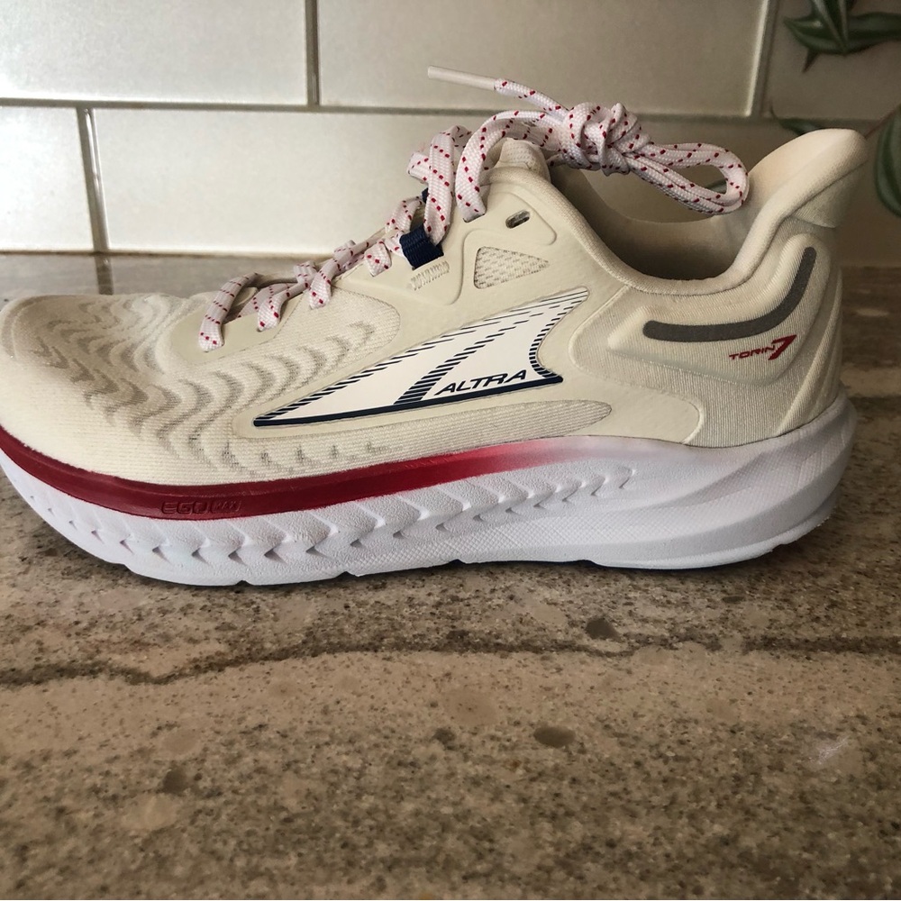 Altra Torin 7-Cream and Red Running Shoe